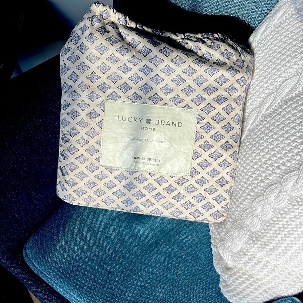 Never used Lucky Brand Home king size sheet set